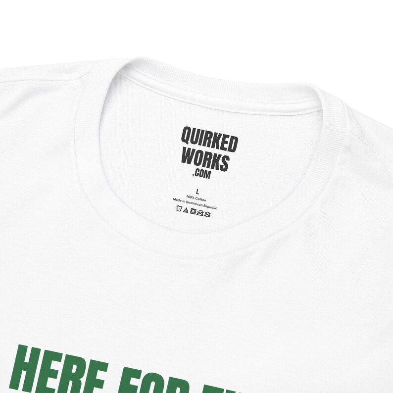 T-shirt « Ici pour le lait de poule, pas pour les drames », T-shirt de Noël humoristique, Cadeau de Noël pour elle ou lui, Tenue de fête de Noël, Ensemble assorti pour toute la famille image 3