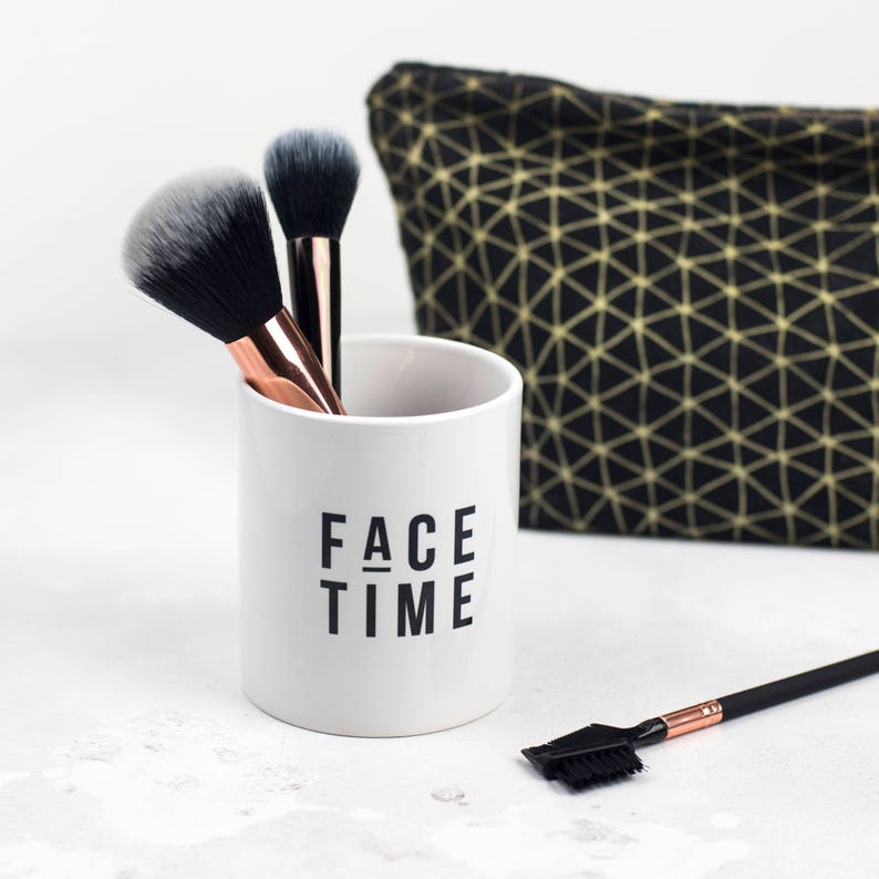Rudi Blog: Makeup Brush Holder Pot