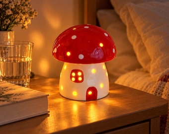 Pilz Nachtlicht – Fliegenpilz Lampe aus Keramik, Cottagecore Schlafzimmer Deko, gemütliches Feenhaus Geschenk