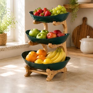 Fruteira de três andares, suporte de bancada artesanal em bambu com tigelas removíveis, organizador de cozinha estilo fazenda.