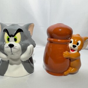 Tom Jerry Salt Pepper Shakers - Etsy