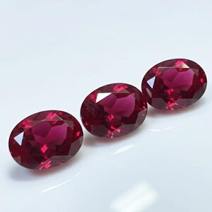 30 CT Top Quality  Blood Red color  Ruby , Oval cut, VVS1 Clarity Gemstone 10x14 MM, 3 Pcs Lot