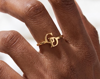 Custom Intertwined Initials Ring: Personalized Script Monogram Ring, Dainty Solid Gold Band Ring