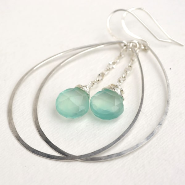 Aros de lágrima de calcedonia aguamarina <<>> Oro, plata u oro rosa