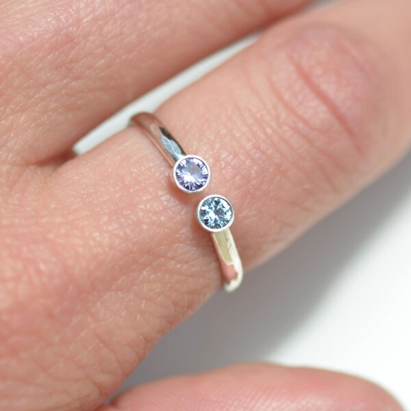 Anillo de plata de ley con dos piedras de nacimiento - Anillo para madres