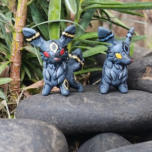 Umbreon sculpture