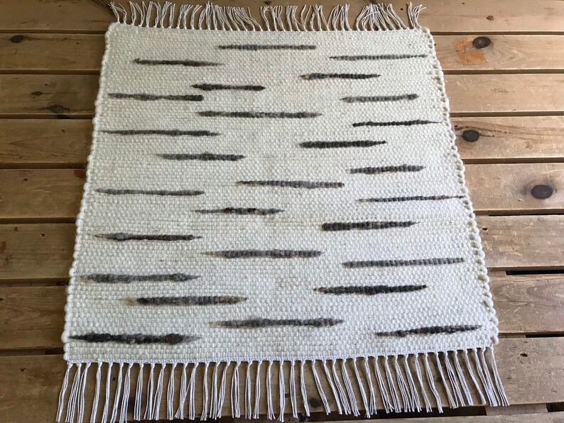 Vermont Woven 2x2 Wool Rug Cream With Rambouillet Accents - Cameron Fringed Hand Knotted Blue Cream Area Rug Vermont Woven 2x2 Wool Rug Cream With Rambouillet Accents - Cameron Fringed Hand Knotted Blue Cream Area Rug