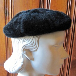 Black Winter Beret - Vintage Ladies&#39; Fuzzy Black Beret - Eight Section Octagonal Cap - Winter Formal Hat -