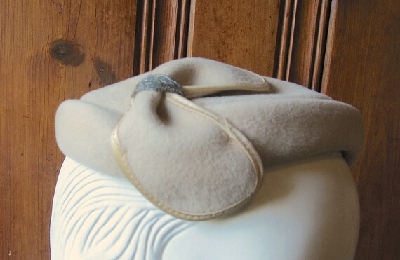 White Wool Formal Hat - Vintage Ladies' Evening C… - image 2