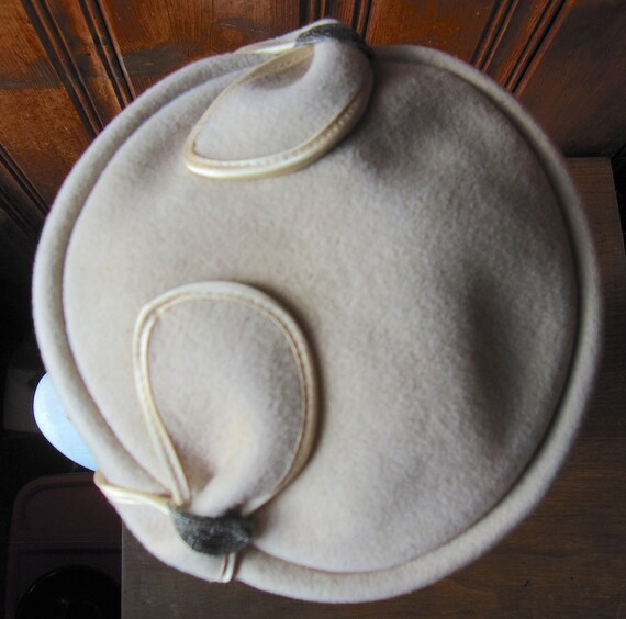 White Wool Formal Hat - Vintage Ladies' Evening C… - image 3