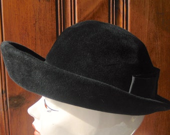 Black Wool Hat with Bow - Vintage Rickies Brand Ladies' Hat - Versatile 100% Wool Felt Hat - Designer Scoop Brim Winter Hat - 21" Band Small