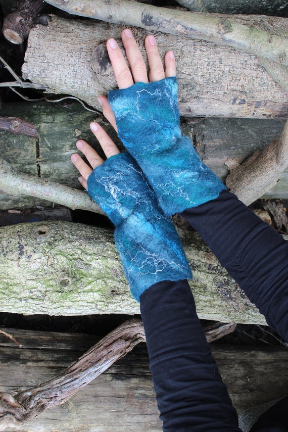 Turquoise handgemaakte gevilte vingerloze - Nederland