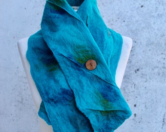 Warm Turquoise Scarf, Hand Made Felted Collar, Merino Wool Neck Warmer, Winter Clothing Accessory for Women, Tribal Wrap, Bohemian Shawl