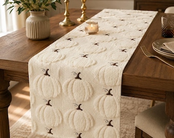 Beigefarbener Tischläufer aus Kunstfell in Kürbisform, weiche Plüsch-Jacquard-Herbstdekoration