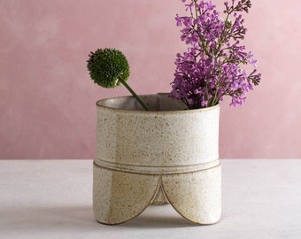 White Pottery Vase, Ceramic White Planter Succulents or Flowers, Minimalist Ceramic Succulent planter on rounded legs, White Kitchen Garden
