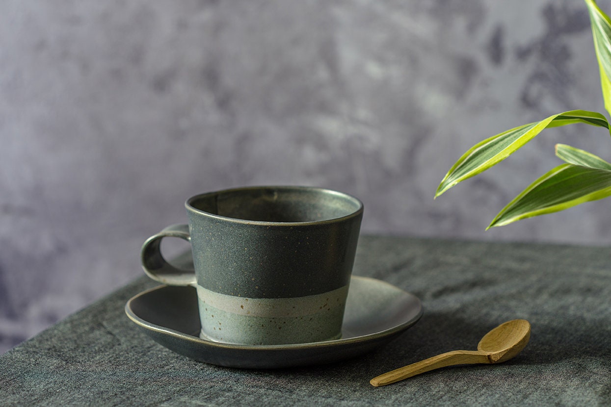 Tasse à Café Noire, Tasse en Céramique avec Soucoupe, Moderne, Minimaliste, Unique, Faite La Main, G