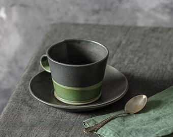 Schwarze Kaffeetasse, Keramiktasse mit Untertasse, Moderne Kaffeetasse, Minimalistische Tasse, Einzigartige Kaffeetasse, Handgemachte Tasse, Steinguttasse, Kaffeeliebhaber