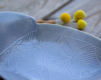 Light Gray Unique Handmade Cake Platter, Dessert Ceramic Serving Tray, Gray Oval Stoneware Dish, Rustic Cheese Plate, Boho Chic Home Decor