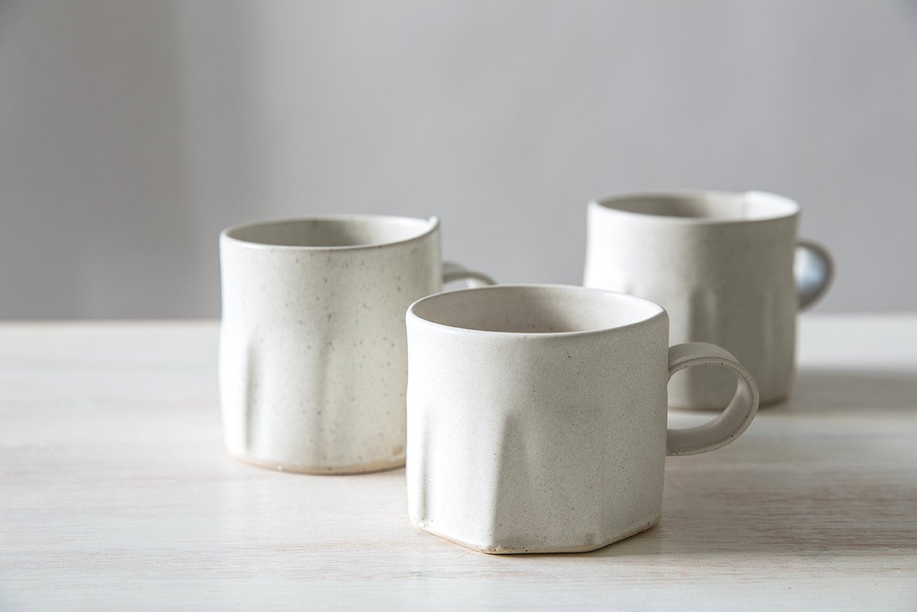 Tasse de Thé en Céramique, Tasse Café Moderne, Céramique Blanche, Blanc avec Des Lignes Larges Profo