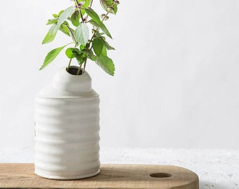 Unique OOAK Ceramic Vase, White Flower Pot, Minimalist Unique Pottery Vase, Ceramic Bud vase, Single Flower Vase, Table Centerpiece