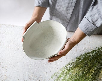 Ceramic Serving Bowl, White modern Bowl, White Salad Bowl, Unique serving bowl, Decorative Bowl , Minimalist white bowl, Holidays gift