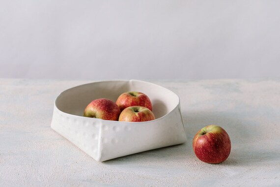Extra large top casserole dish