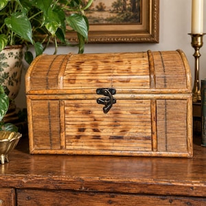 Vintage Bamboo Rattan Storage Chest, Woven Dome Top Keepsake Box, Boho Decorative Trunk, Tortoiseshell Bamboo Box with Brass Handles