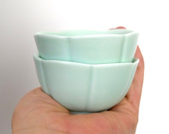 Vintage Asian tea cups...4 Chinese restaurant ware tea cups...celadon glazed tea cups...small bowls...NOS...set of 4.