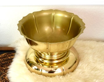 Vintage Baldwin brass bowl on stand...brass pedestal bowl...brass planter bowl with stand...brass planters.