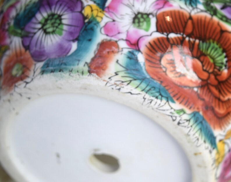 Vintage Asian planters\u2026beautiful pair of floral planters...ceramic planters...gold accents...Chinoiserie planters...