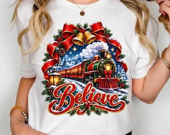 Geloof in kersttrein PNG, vintage stoomtrein clipart, kerstklokkenkrans sublimatieontwerp, magisch wintertrein shirt PNG