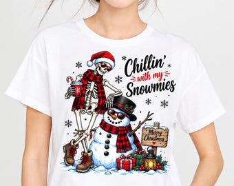 Kerstskelet sneeuwpop PNG, gesmolten sneeuwpop PNG, waardeloos kerstontwerp, sarcastisch kerstshirt PNG.