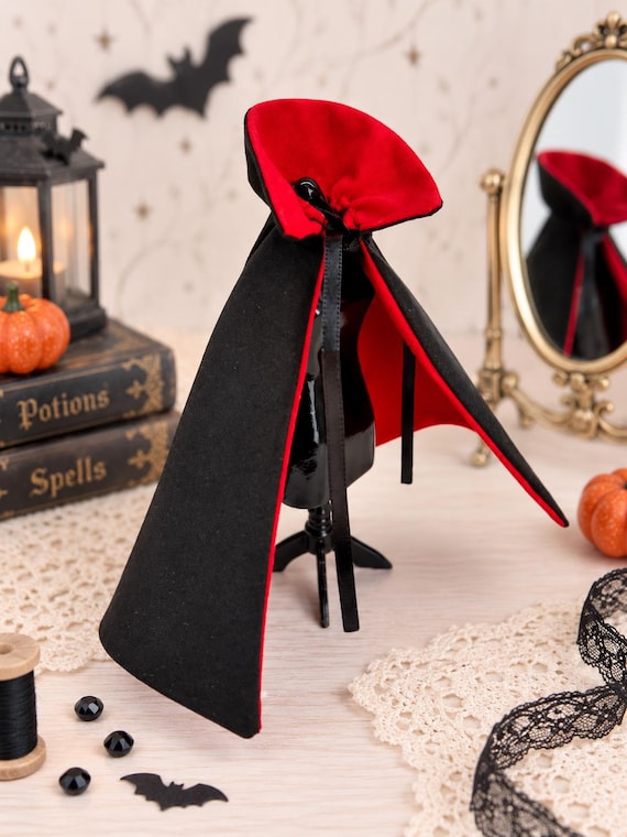 1:12th Scale Dollhouse Vampire Cloak