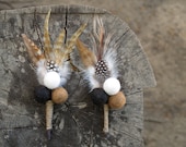 Lapel Pin Boutonniere Button Hole, Rustic Wedding for the Groom, Feather and Felt Flowers and Burlap, Needle Felted Men's Men