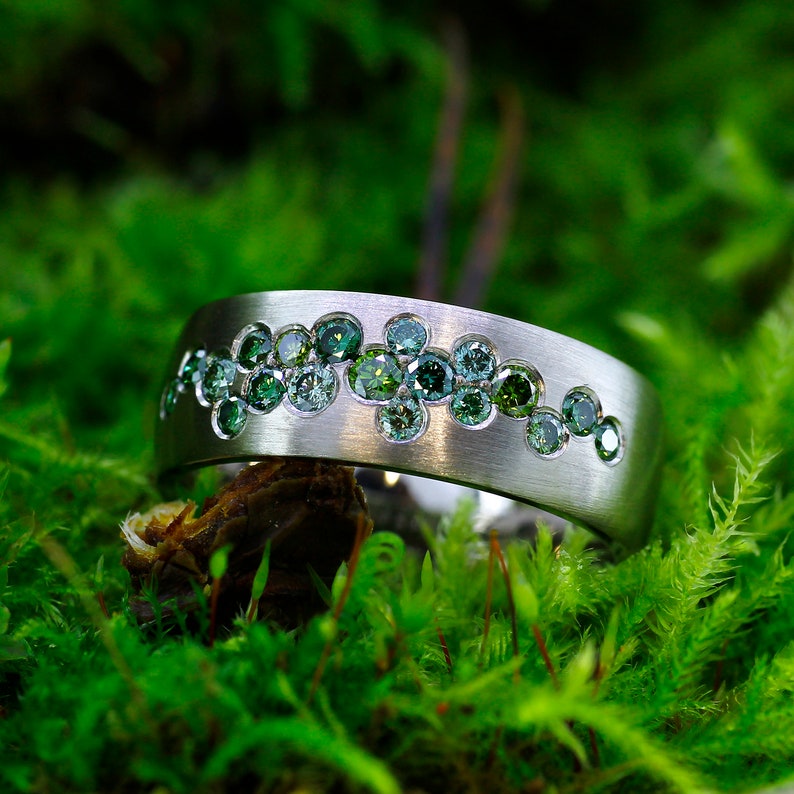 Green Diamond Ring Green Diamond Wedding Band Modern Etsy