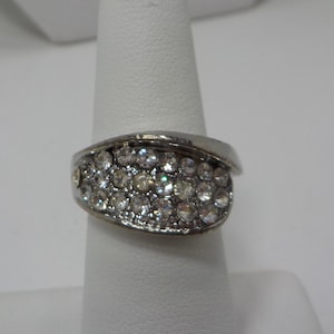 Vintage Rhinestones Galore Cocktail Ring (3624) Size 6.5