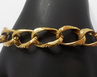 Vintage Monet Gold Tone Link Bracelet (7217) Safety Chain