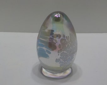 Vintage GG (George Good) Glass Opalescent Egg Paperweight (16) White Flowers
