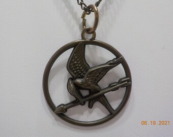 Asymmetrical Arrow Necklace ~The Hunger Games Mockingjay Part 2~ Free Ship 