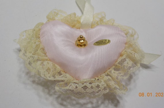 Vintage Avon Pillow Pin Cushion (1647) Lapel Pin … - image 3