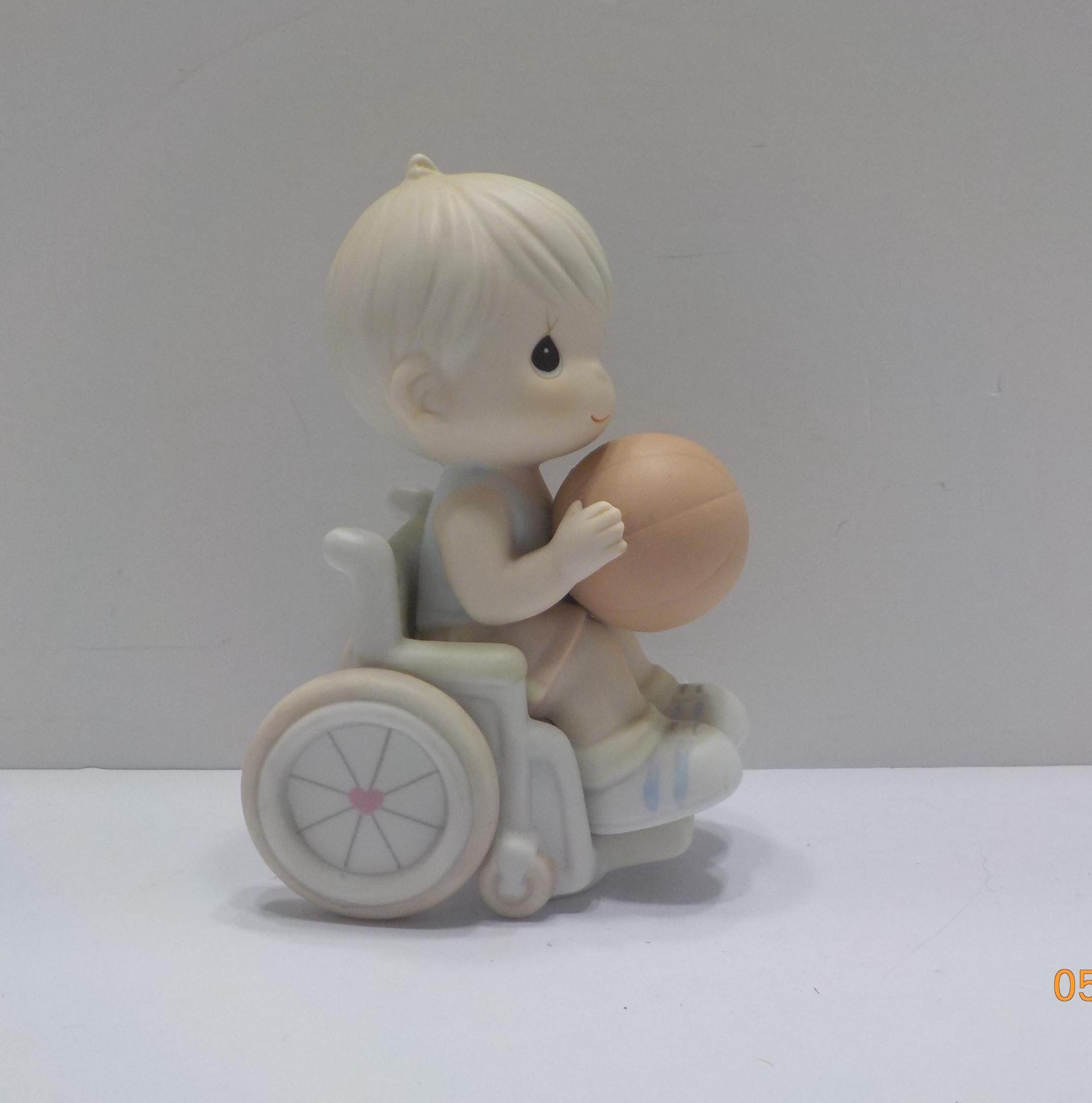 Vintage 1997 Precious Moments Figurine (23) Give Ability A