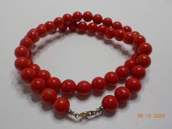 Vintage 10mm Red Beaded Necklace (1129) Single Strand View 4