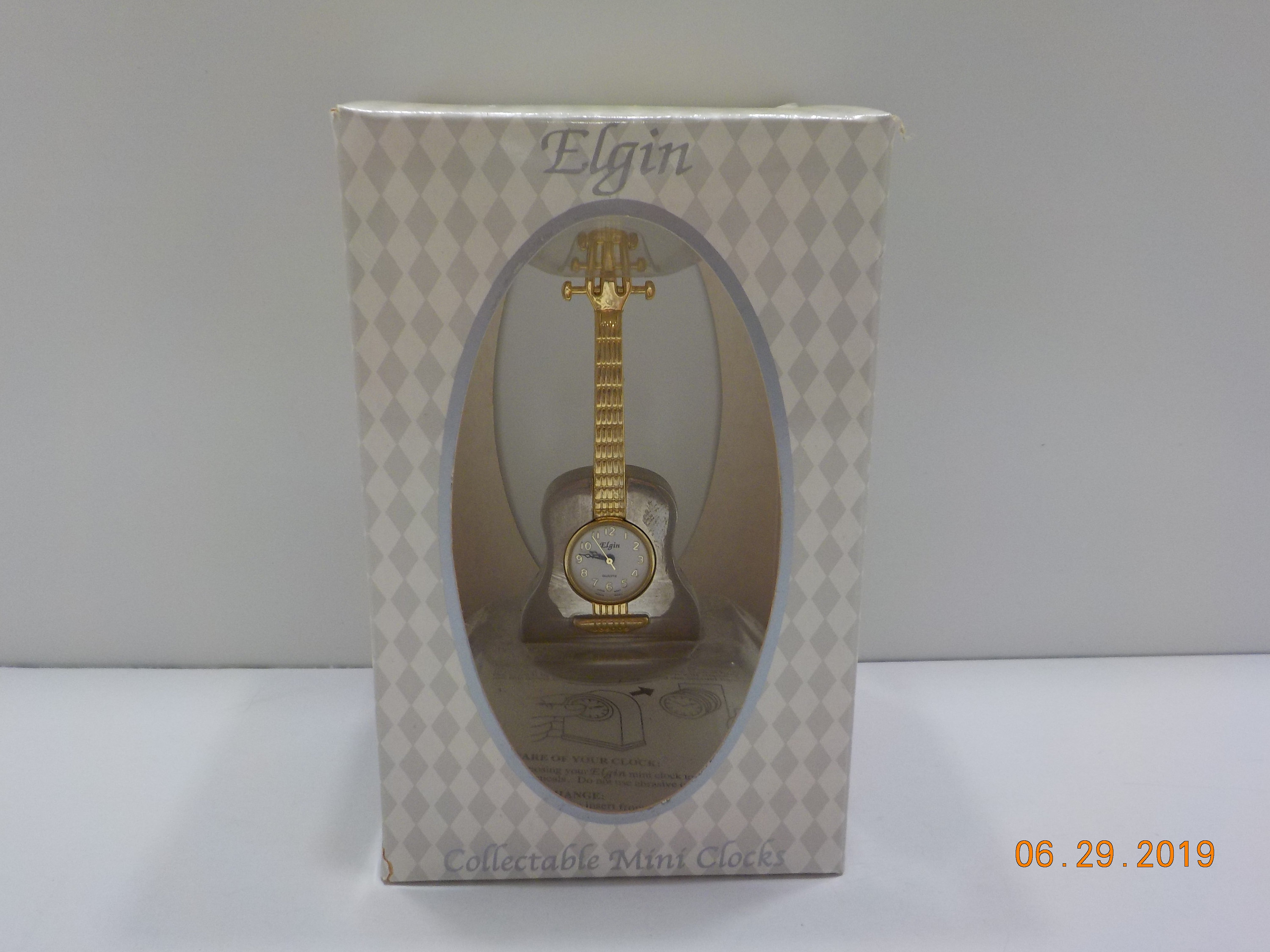 Vintage Elgin Mini Guitar Clock (797) Quartz, Crystal Frame