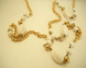 Vintage White Plastic Beaded 46" Necklace (9938)