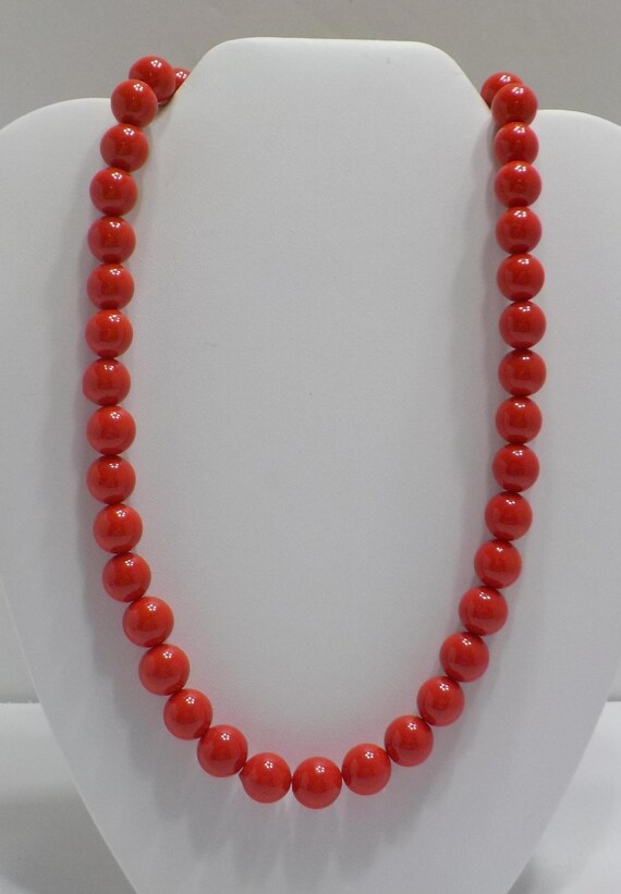 Vintage 10mm Red Beaded Necklace (1129) Single Strand View 3