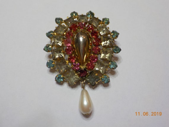 Vintage Rhinestone & Faux Pearl Oval Brooch (7840… - image 2