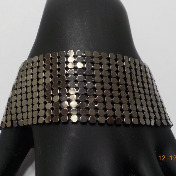 Vintage Black Tone Mesh Bracelet (5551) Magnetic Fastener