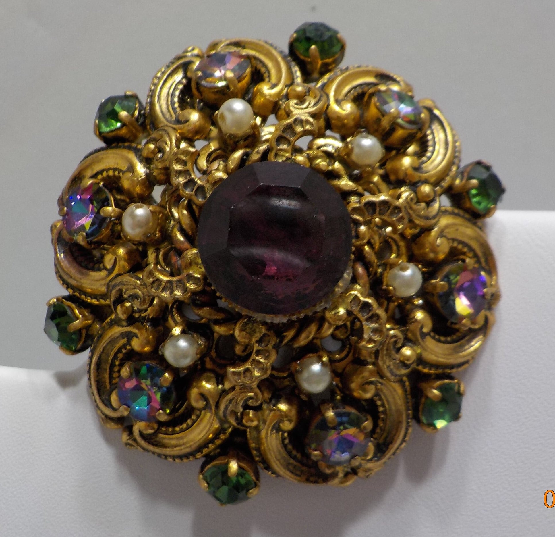 アクセサリー Belle Vintage and Gorgeous Rhinestones, Faux Pearls & Gold Tone Filigree