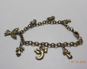 Vintage Gold Tone Rhinestone Angels Charm Bracelet (1207)