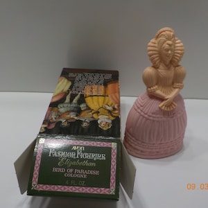Vintage Avon Fashion Figurine (35) Elizabethan--4 fl. oz. Bird Of Paradise Cologne--Full Decanter